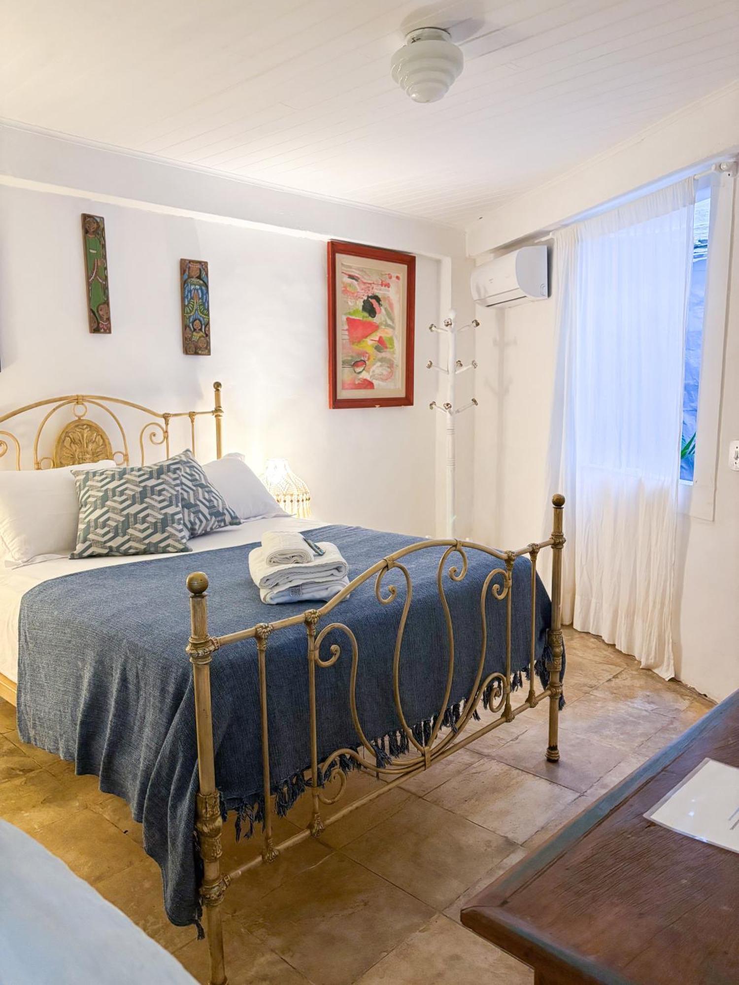 Bed & Breakfast Peixe Crew Manguinhos